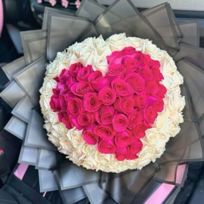 100 Mixed Roses in  Love Fountain