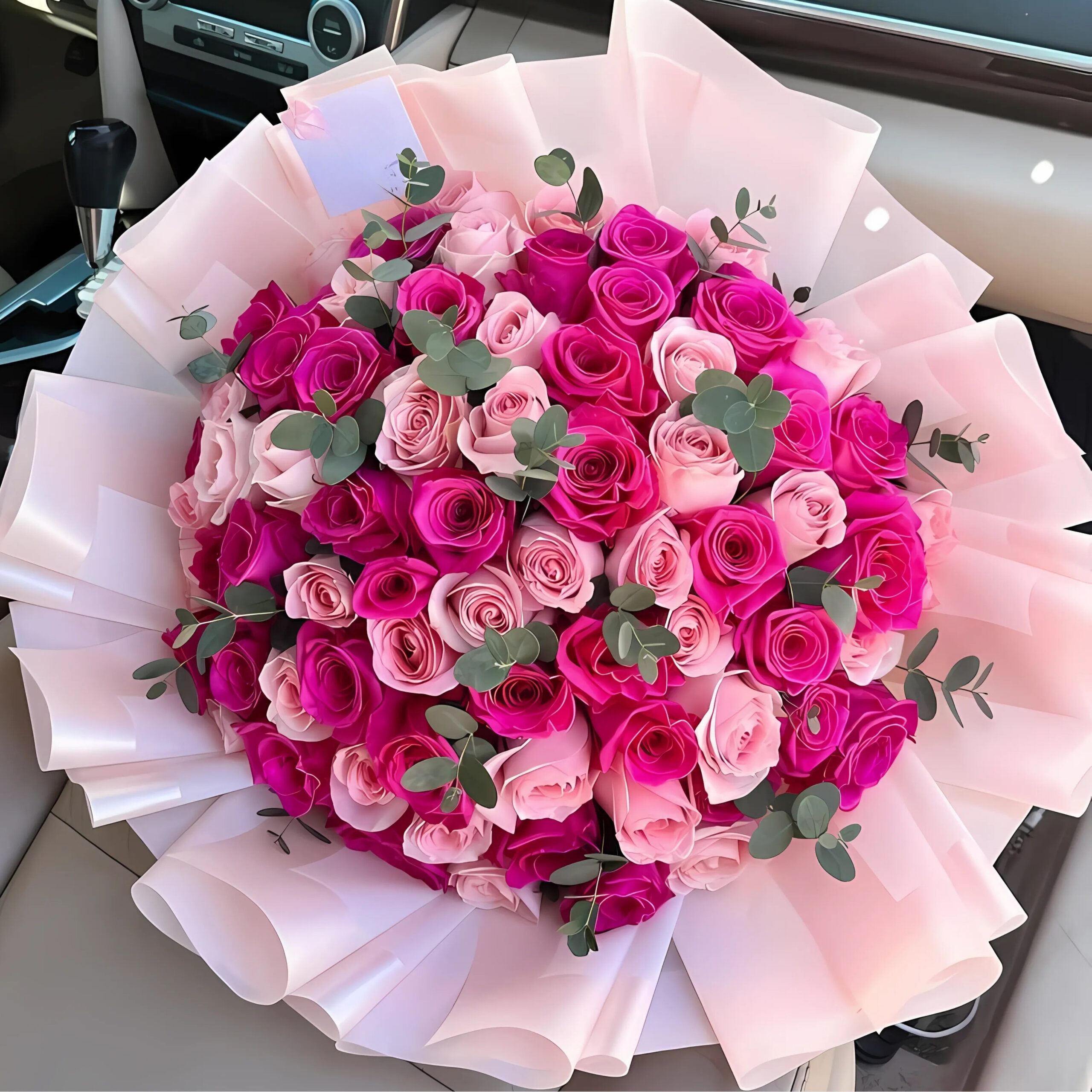 100 Pink Roses in Love's Divine