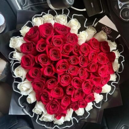 100 Stem Blooms in  Twin Star