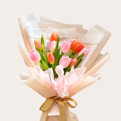 Cinderella Mixed Tulip Bouquet UAE – Premium Gift Flowers Dubai