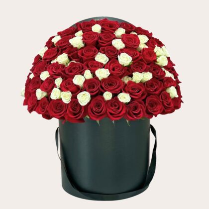 Romantic Red & White Rose Box